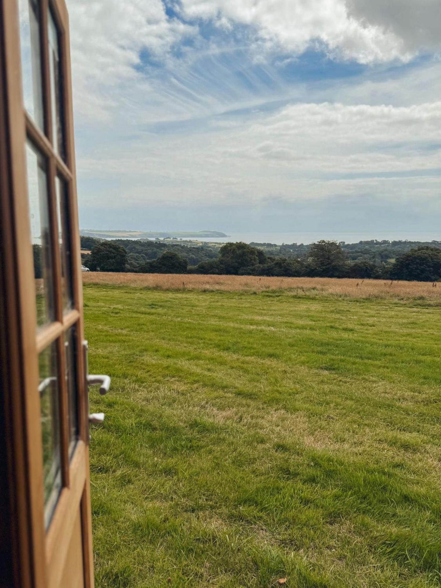 Fully Furnished Bell Tent 3 Carlyon Bay Exteriör bild