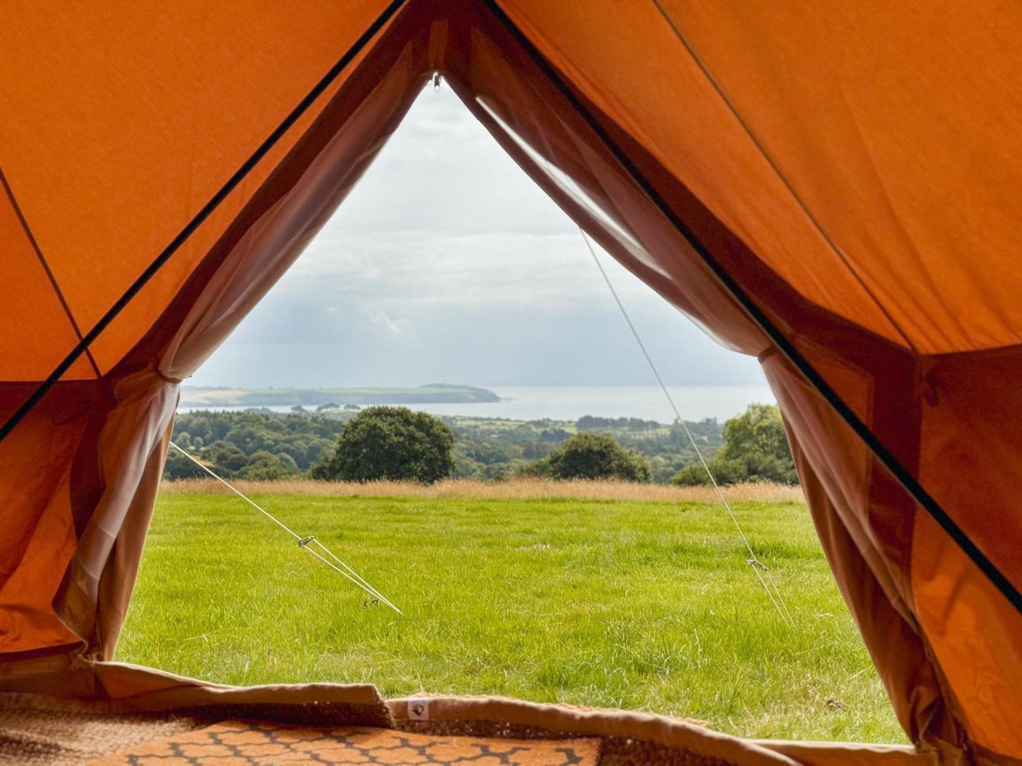 Fully Furnished Bell Tent 3 Carlyon Bay Exteriör bild