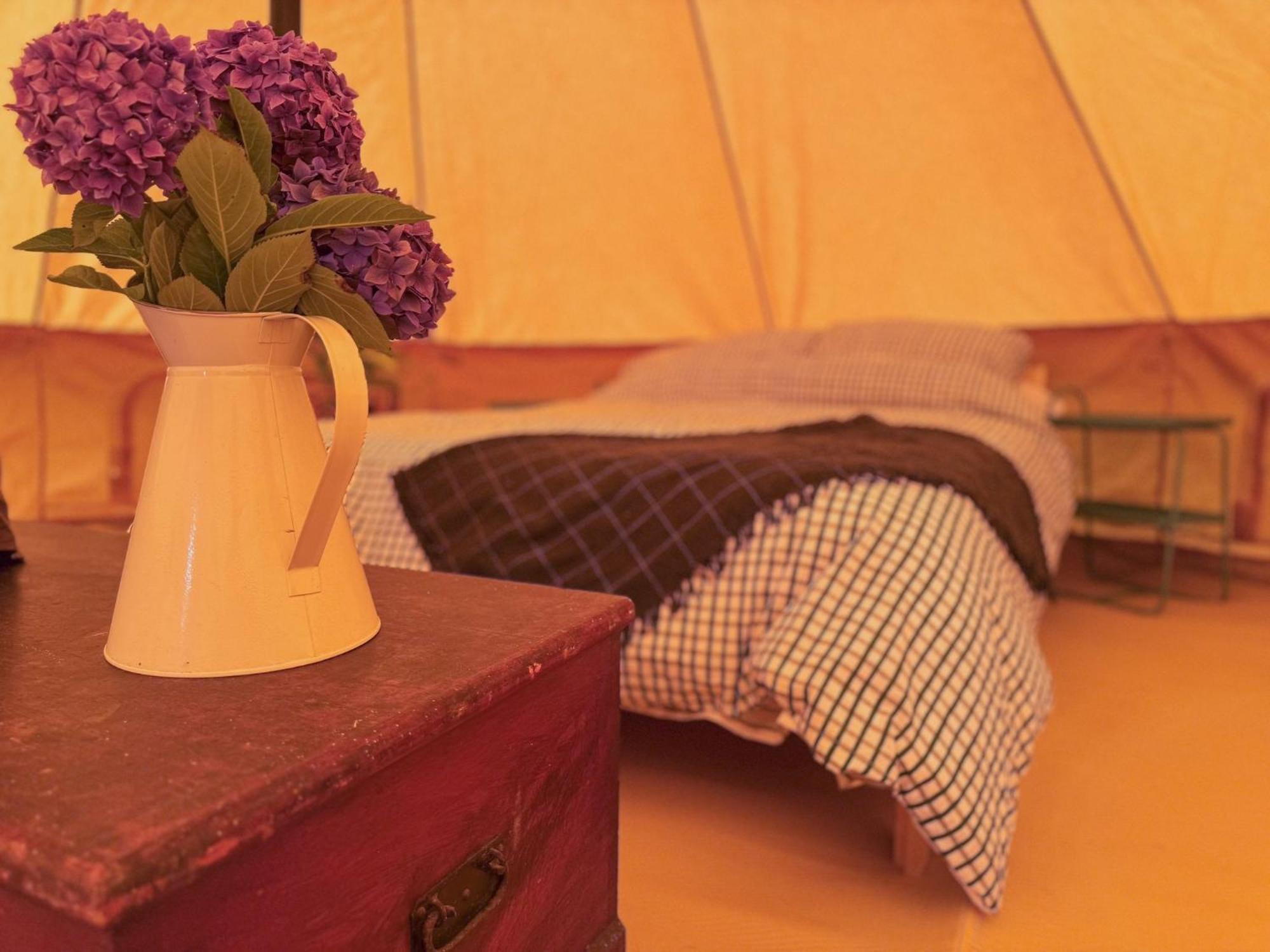 Fully Furnished Bell Tent 3 Carlyon Bay Exteriör bild